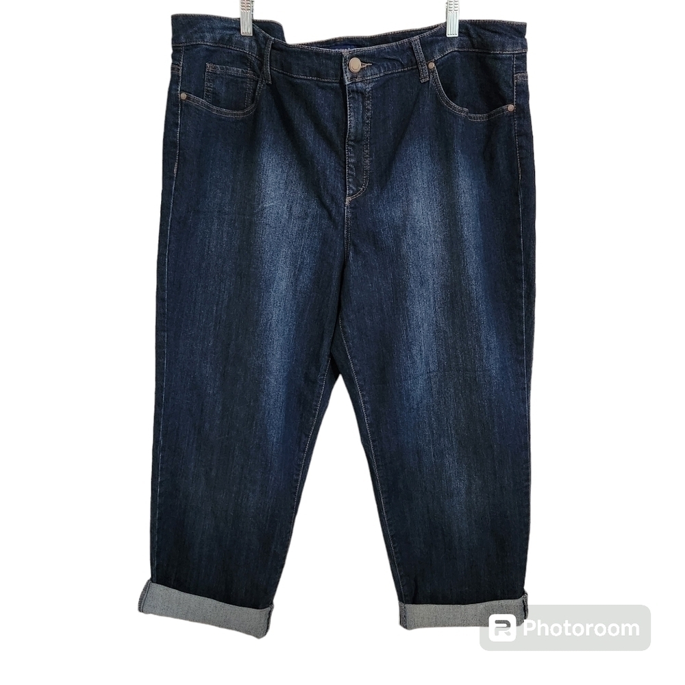NWT Bandolino Mandie Denim Jean Flawless Stretch Capris | sz 24